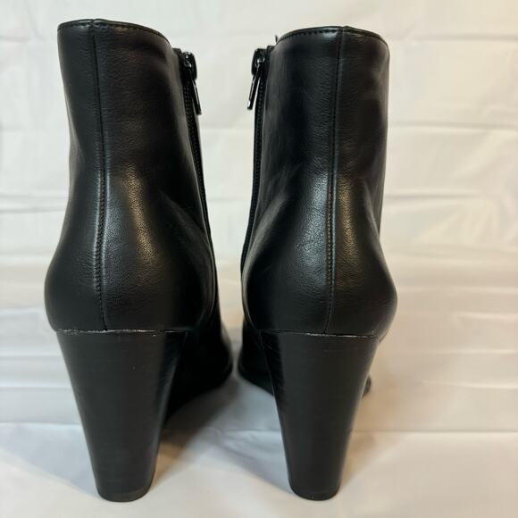 DV by Dolce Vita Women's Black Faux Leather Rupart Wedge Boot Side Zip Size 6 - Picture 4 of 7